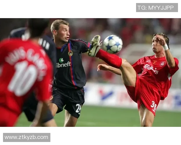 世界顶级足球后卫之最:谁是当今最强防守巨星 世界顶级足球后卫之最:谁是当今最强防守巨星