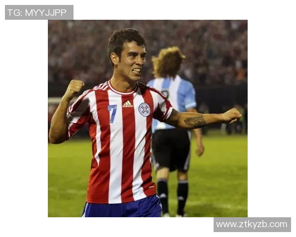 聚焦全球顶级锋线球星的技术风采与赛场表现解析 聚焦全球顶级锋线球星的技术风采与赛场表现解析