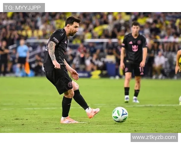 足球球星发力瞬间:赛场上那些令人惊叹的爆发与技巧展示